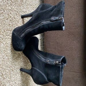 Black Short Lamb Boots